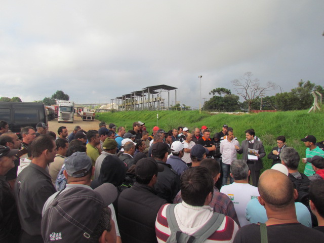 Assembléia Extraordinária com trabalhadores da empresa Nippon  